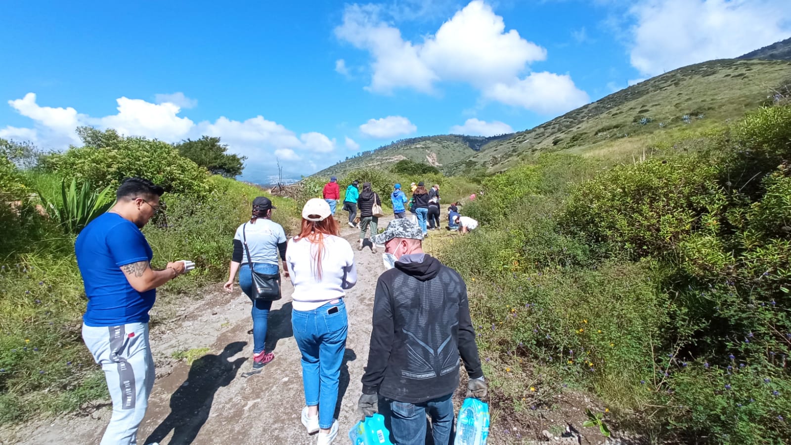 b1270be0-6991-4ba4-b419-9f8c979bcf70