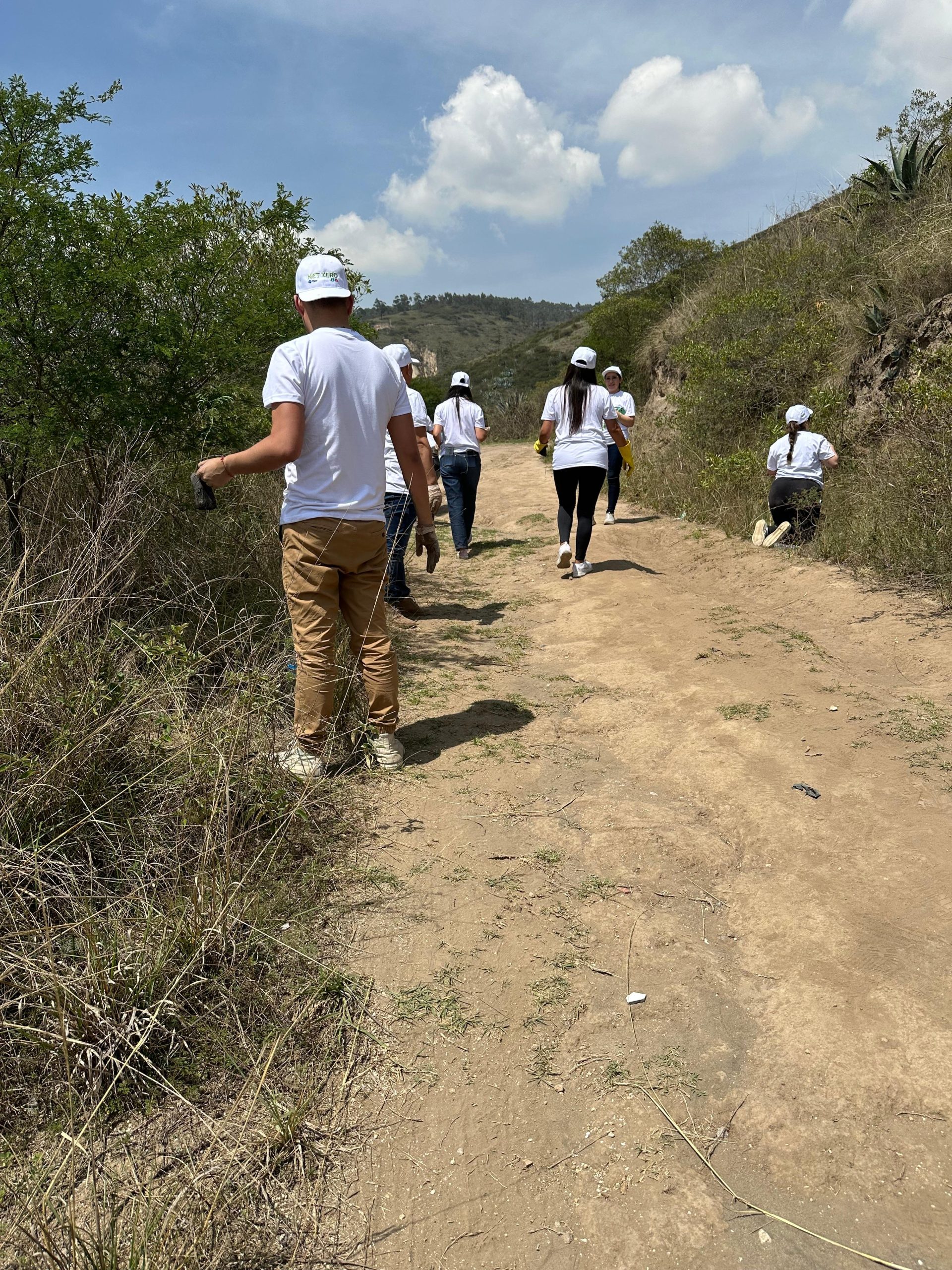 587d0893-2a40-4973-86ef-9d3515679a16